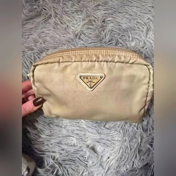 Prada Beige Small Cosmetic 💄 Pouch (EUC)(SEE PICS)(224) - Picture 1 of 9